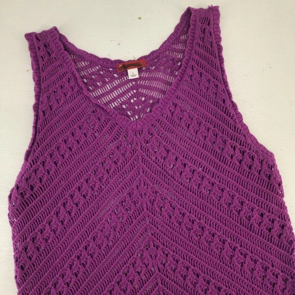 Size  L | Purple Crochet Chevron Knit Sleeveless V-Neck Tank Top Women - Picture 3 of 6